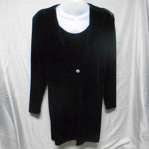 DJ Int’l black velour knee length dress 9/10